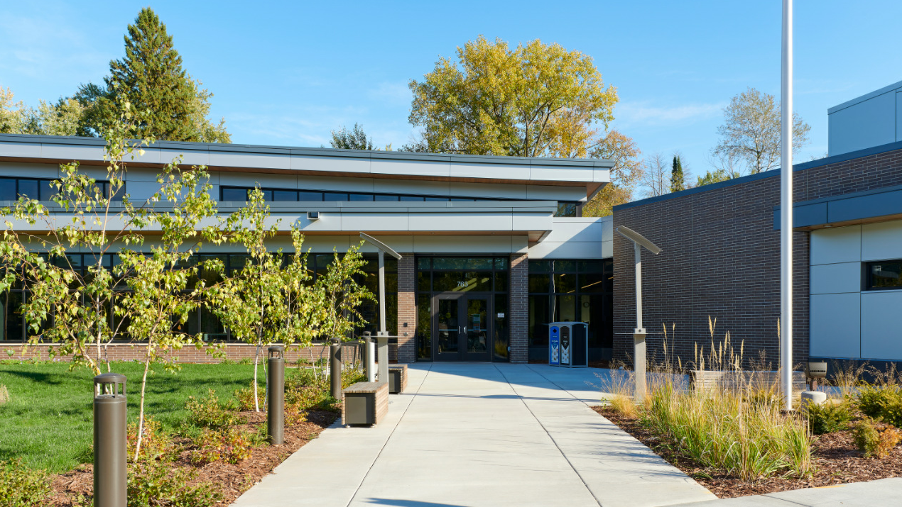 Entrance of Wildwood Library
